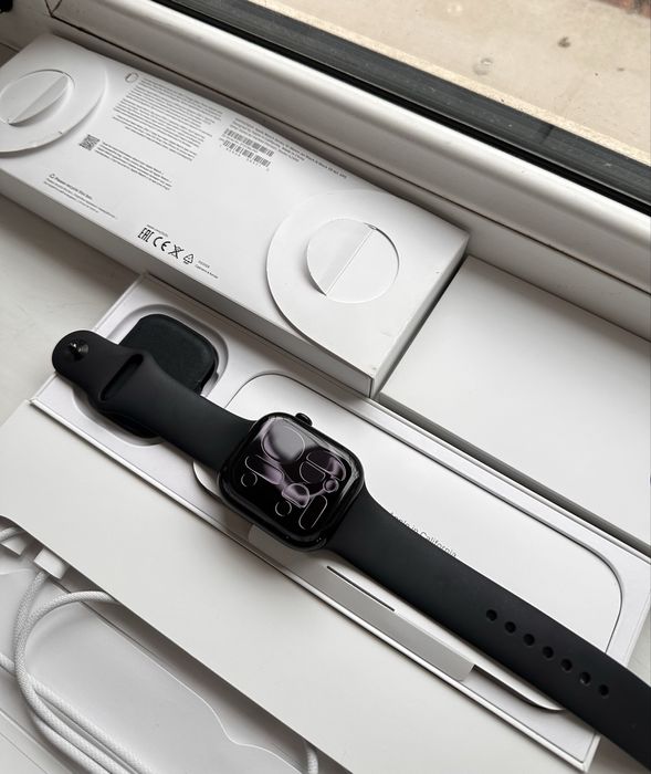 Apple iWatch 10 Black 46mm 100%