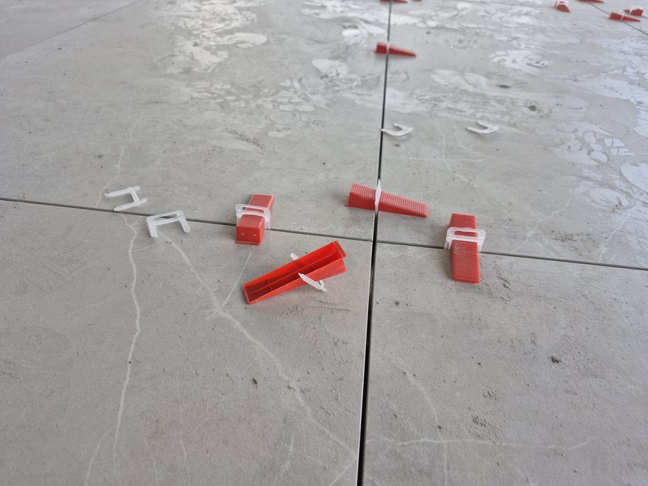 СВП для выравнивание плитки и кафели