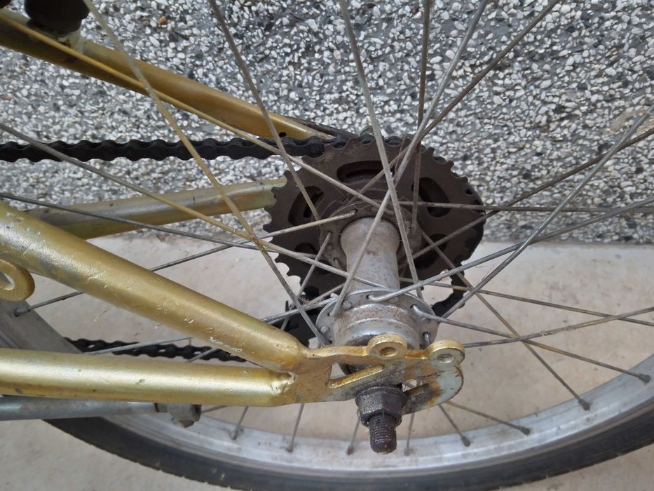 Велосипед за части или декорация