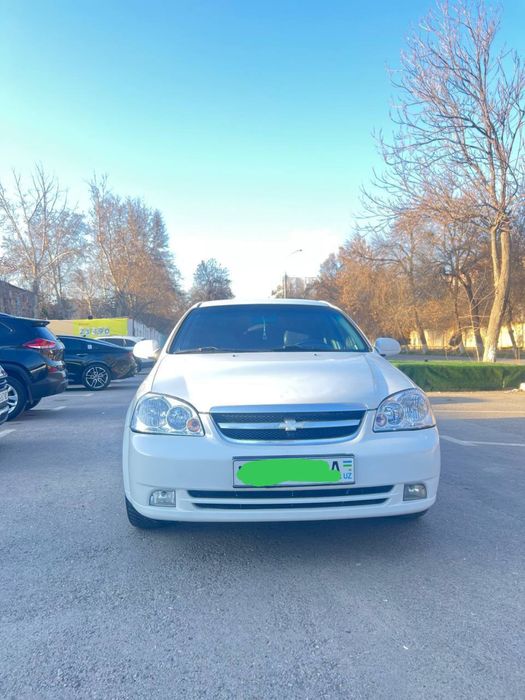 Lacetti механика сотилади!