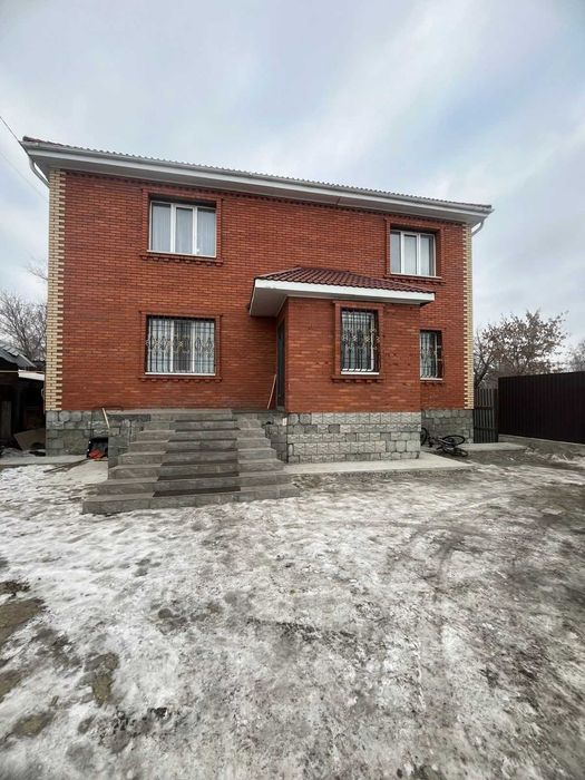 Продажа 2-этажного дома КСК