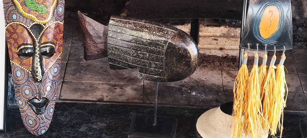 Декорация маска туземец жираф гущер