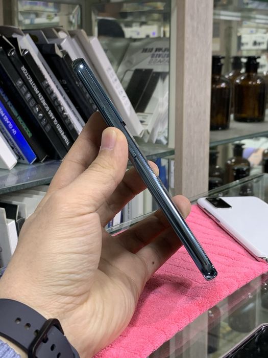 Samsung Galaxy S22 Plus + 8/256Gb