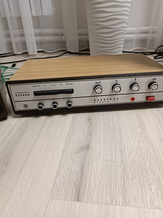 Продам усилитель мощности