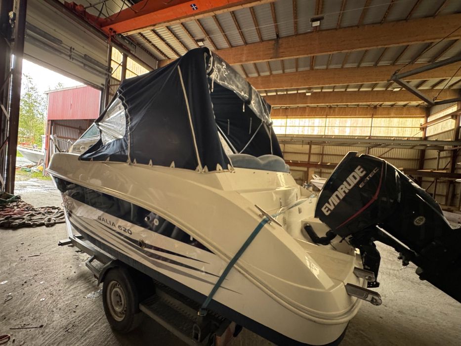 Galeon Galia cabinata