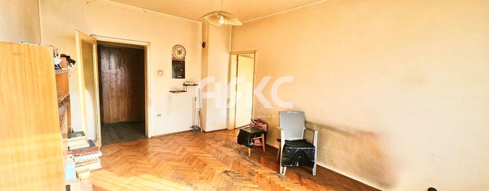 Продава се Тристаен апартамент в София, Гоце Делчев - 76 кв.м за 3093 €/кв.м - Снимка #4