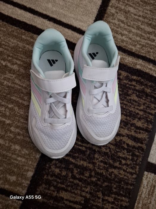 Маратонки за момиче Adidas, Nike