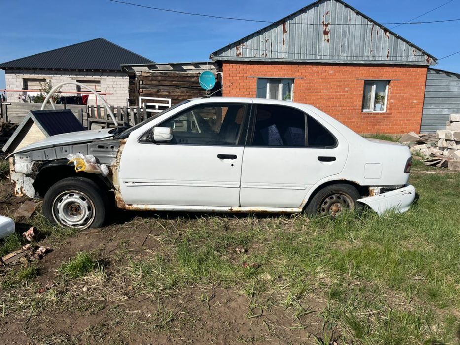 Продам машину Nissan sany
