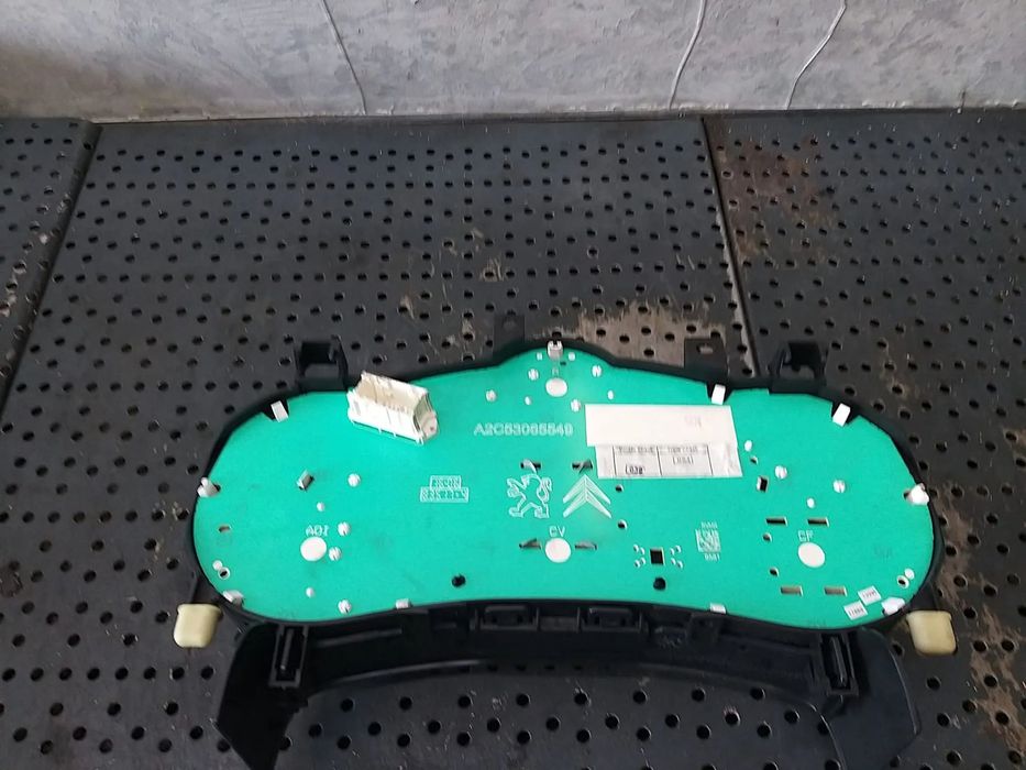 Ceasuri bord benzina peugeot 207 9682904080