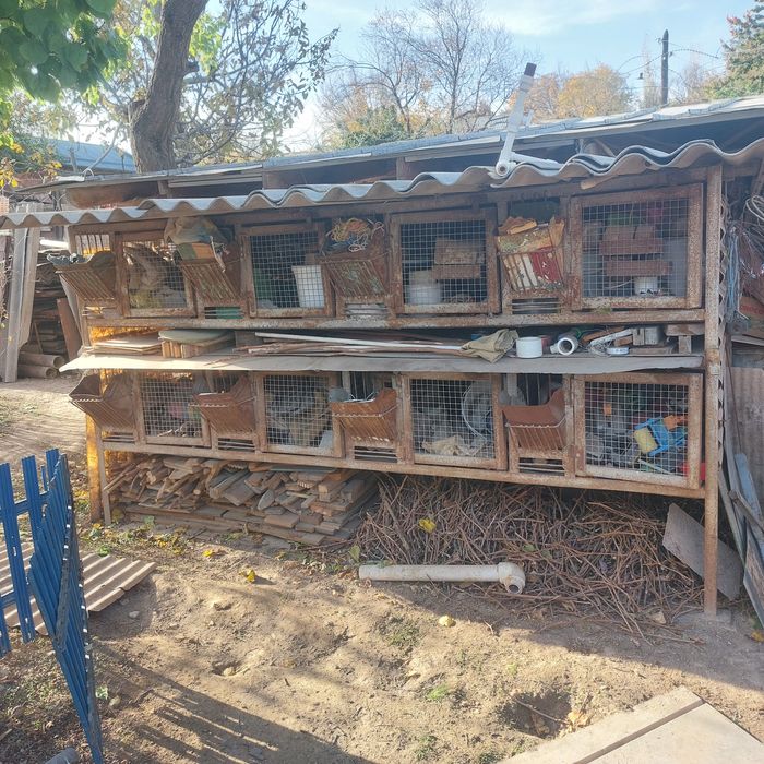 Кролятник 2х этажный. Торг на месте