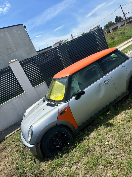 Mașină mini cooper