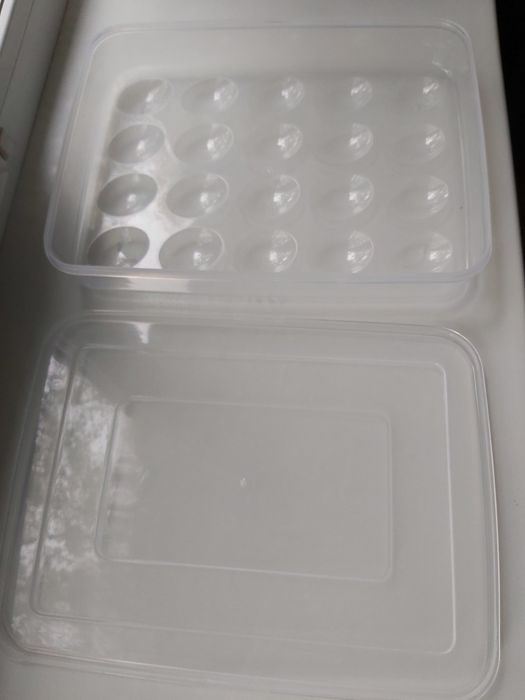 Пластиковые контейнеры