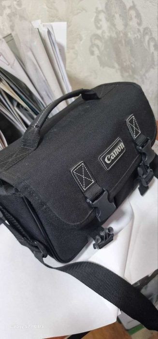 CANON EOS 550D фотоаппарат