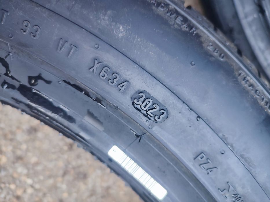 235/50/20" 4бр Pirelli p zero, dot3023