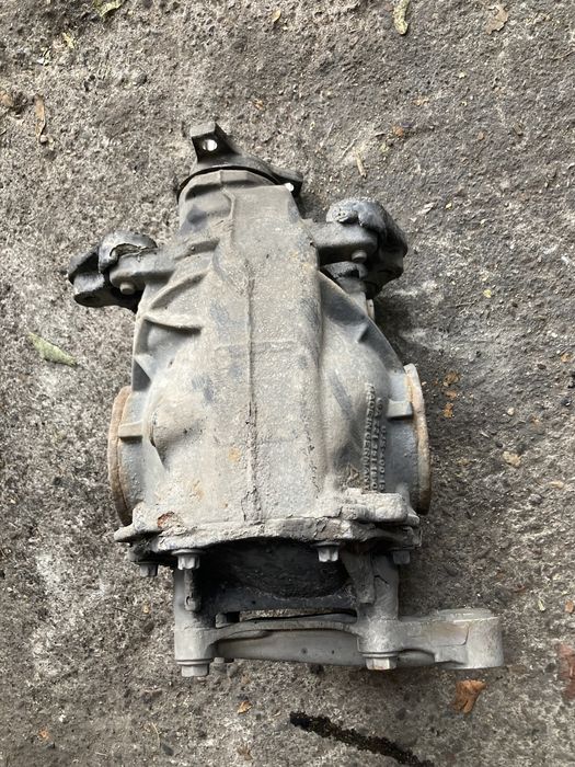 Mercedes w221 s350cdi 258кс 4matic Заден Диференциал