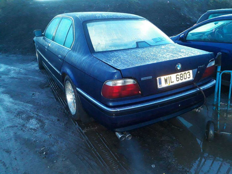 Разбор  БМВ е38 1997