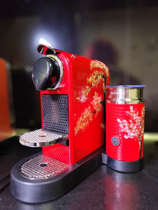 Aparat de cafea espressor Nespresso CitiZ and Milk (aeroccino) personalizat manual Cherry Tree