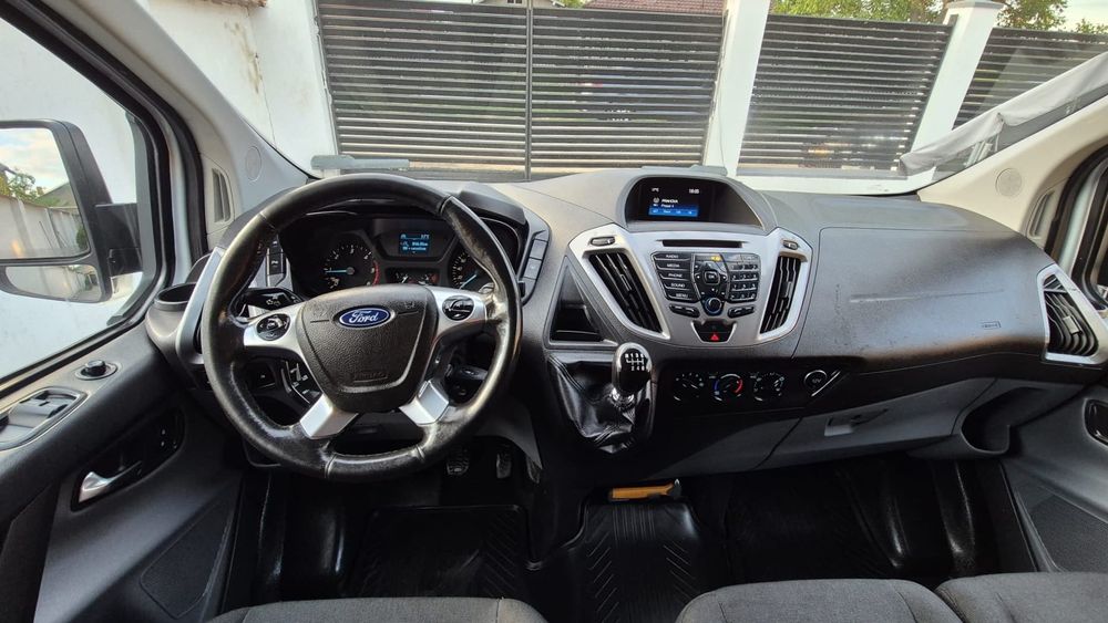 Ford Transit Custom 9 Locuri 2018