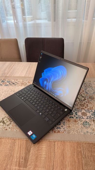 DELL Pro 14 Essential 06.2026 ca NOU Core 7 150U (12MB 5.4GHz) 16gb DDR5 1TB m.2 Intel Graphics laptop pc calculator portabil gaming scoala