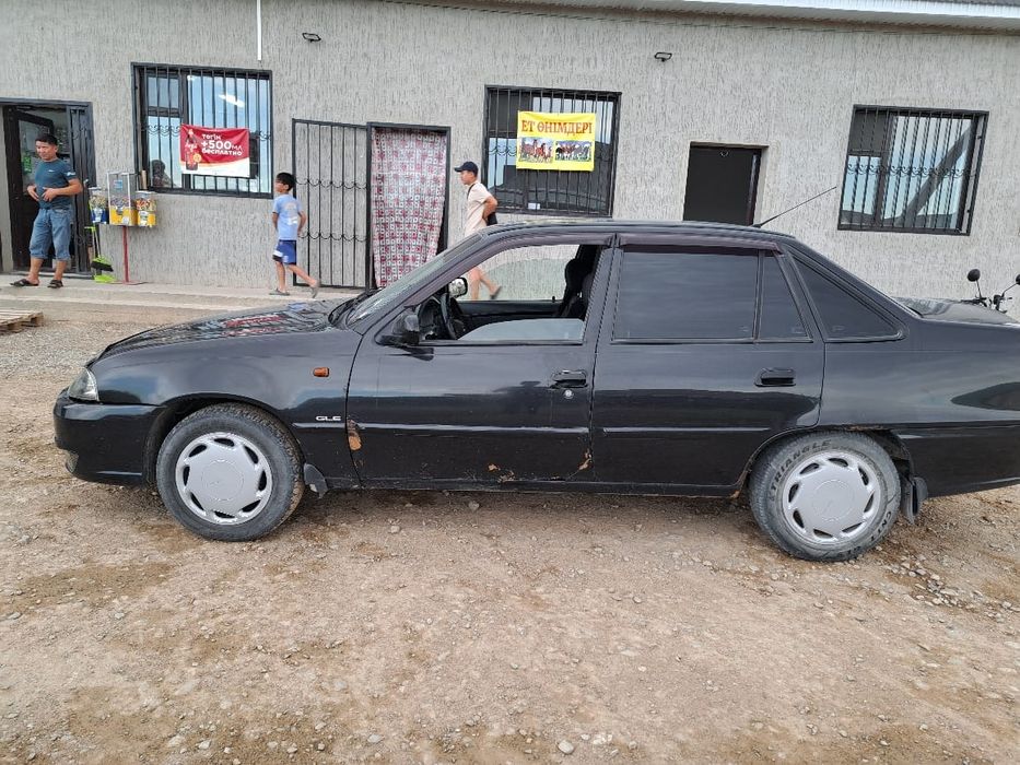 Автомобиль нексия