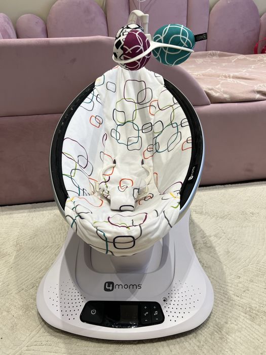 Люлка mamaroo 4moms ПОДАРЯВАМ активна гимнастика към нея