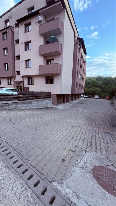 Vand parcare exterioara cu CF Stejarului
