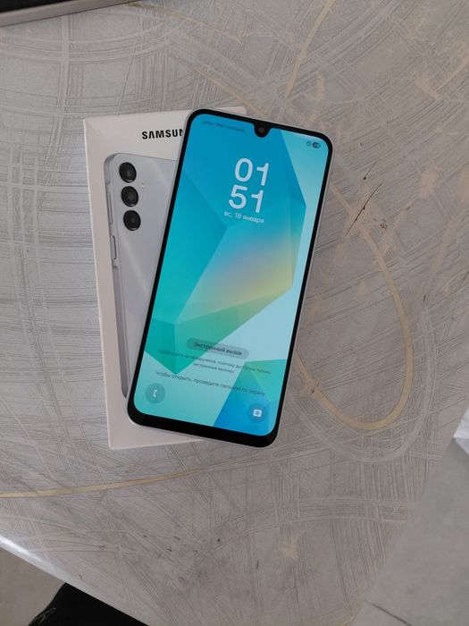 Самсунг Buuddy 4   телефон