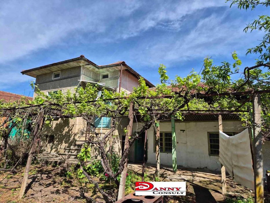 Продава се Къща в Велико Търново, Акация - 110 кв.м за 464 €/кв.м - Снимка #1