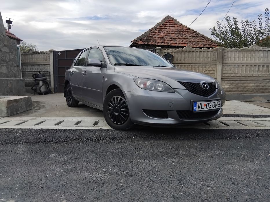 Mazda 3 din 2004 ,1,6 16 valve benzină