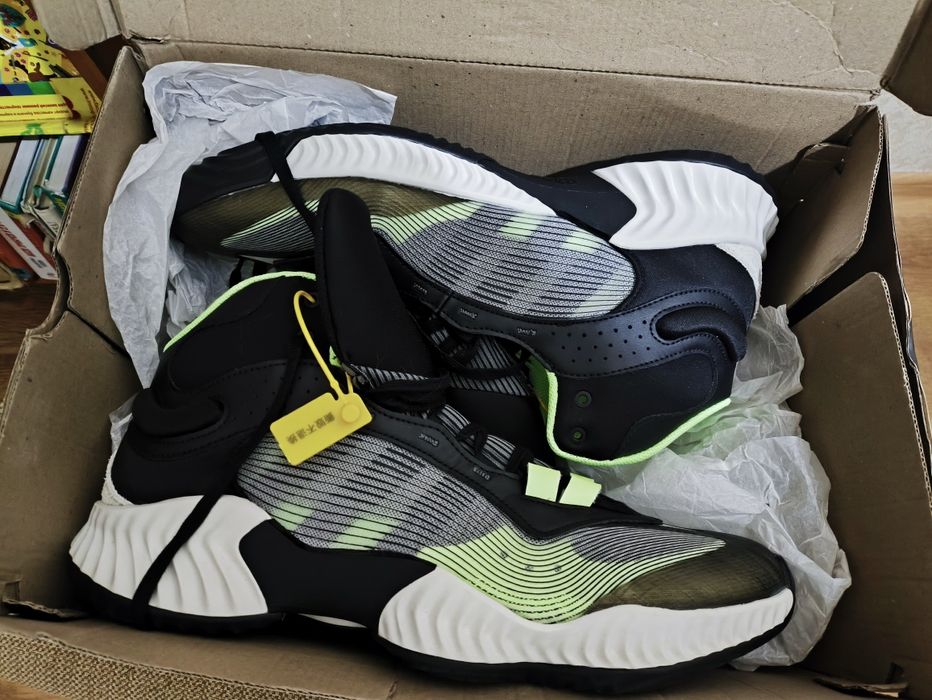 Продам баскетбольные кроссовки