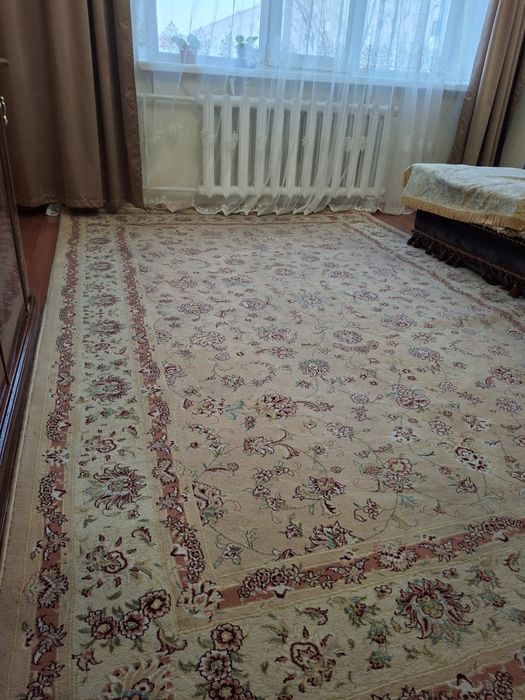 Продам натуральный ковер