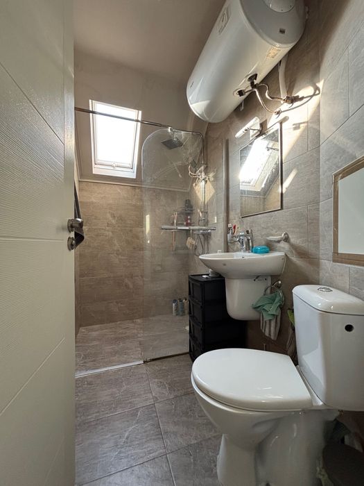 Дава се под наем Тристаен апартамент в Пловдив, Южен - 120 кв.м за 382.5 € - Снимка #14