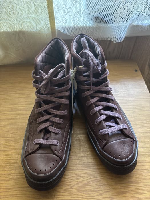 Продаётся новая обувь  «Converse»