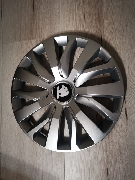 Capace roti Skoda 15inchi,logo nou-Capace Renault,Peugeot,Logan 15inch