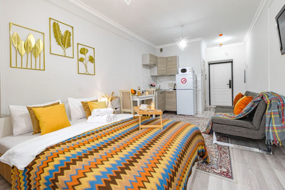 Посуточно студия у Триумфальной Арки