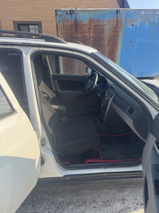 Приора универсал