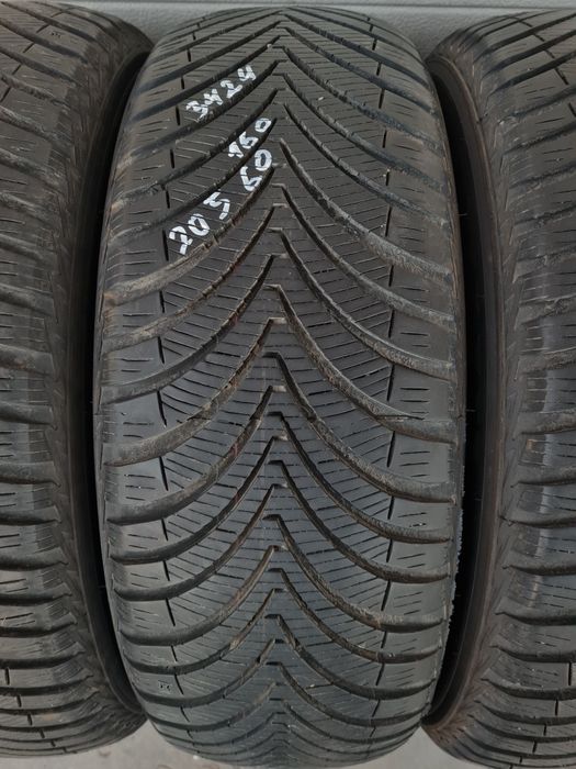 Всесезонни гуми 4 броя KUMHO Solus4S HA32 205 60 R16 дот 3424
