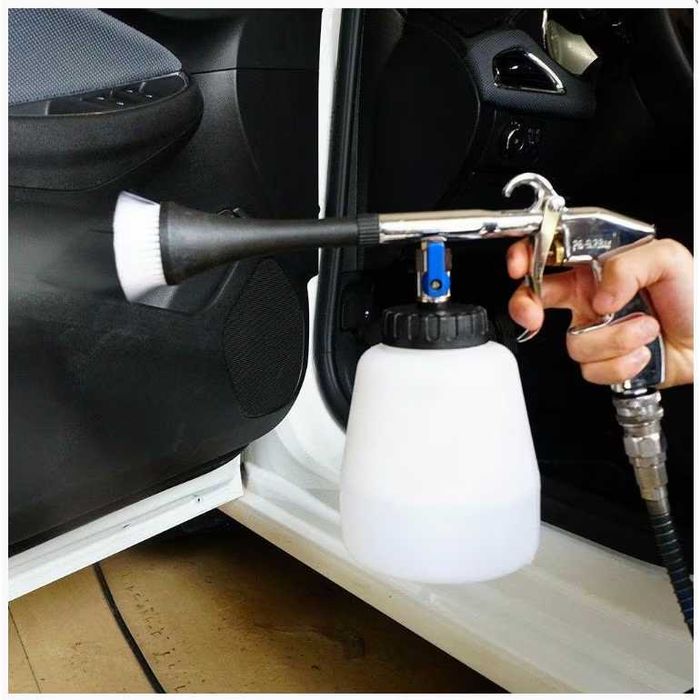 Пране/Почистване на Автомобили Автомивка