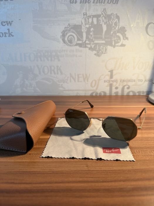 Очила Ray Ban.