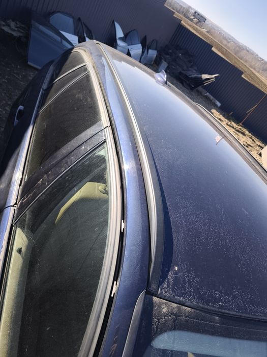 Ornamente cupola bara longitudinala BMW seria 3 F31 negre/crome