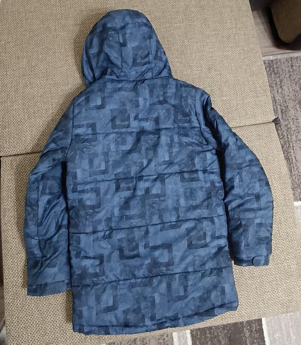 Продам осеннюю куртку на мальчика