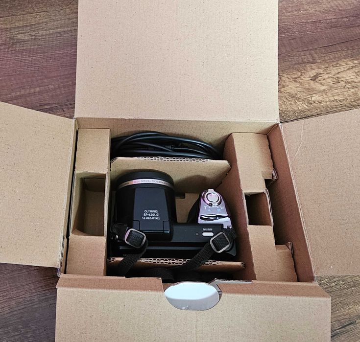Продавам Фотоапарат Olympus SP 620 UZ