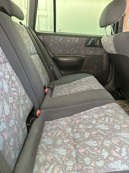 TOYOTA CARINE E 1996г продаётся