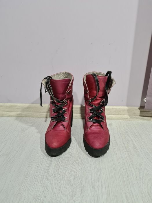 Alessa обувки/боти