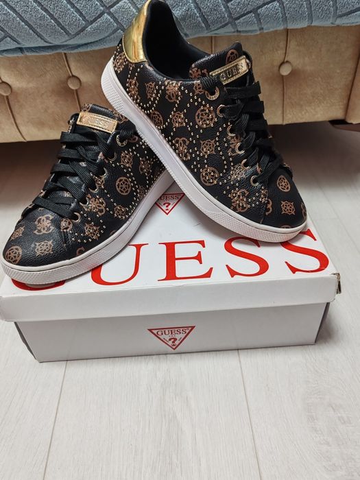 Sneakers Guess original