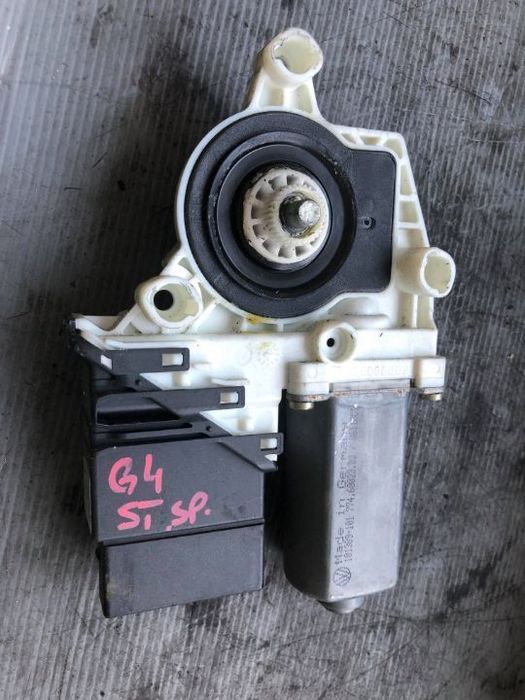 Motoras macara stanga spate vw golf 4