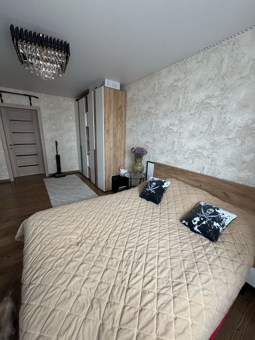 ПРОДАЁТСЯ 3-ком квартира в 5 мкр