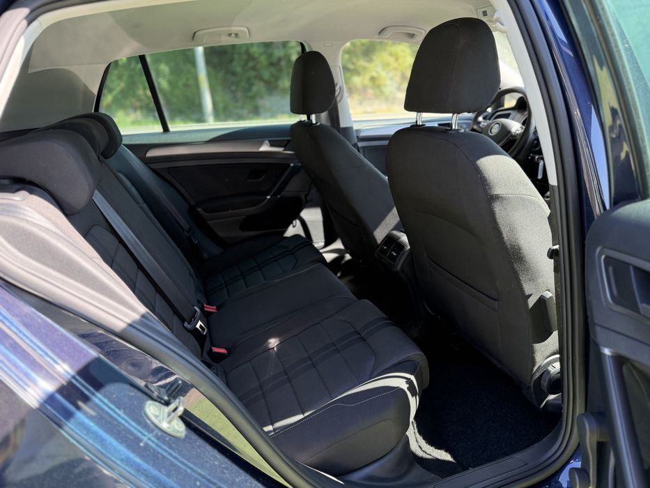 Volkswagen Golf 7  si in rate