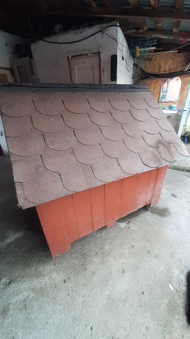 Vând cușcă de câine