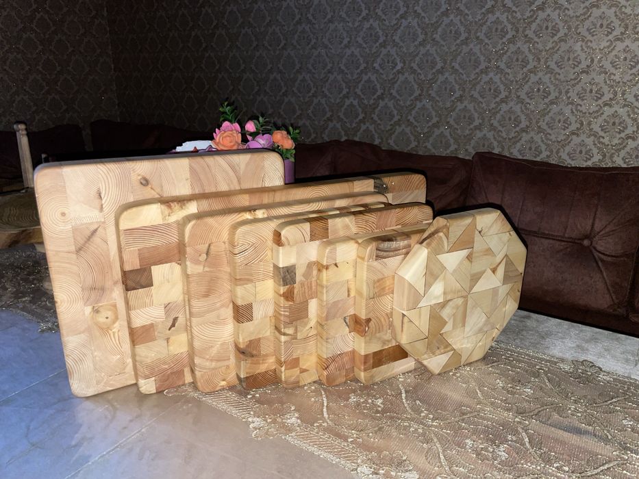 Торцевая разделочная доска ручной работы из массива